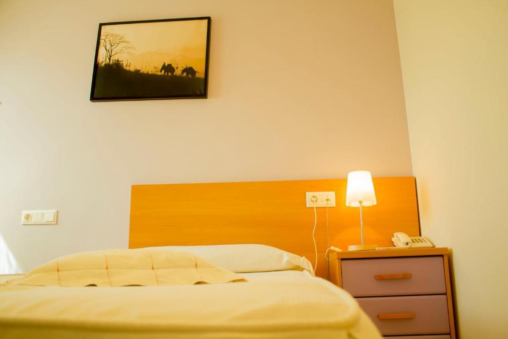 Hotel Restaurante Caracho Corella Pokoj fotografie