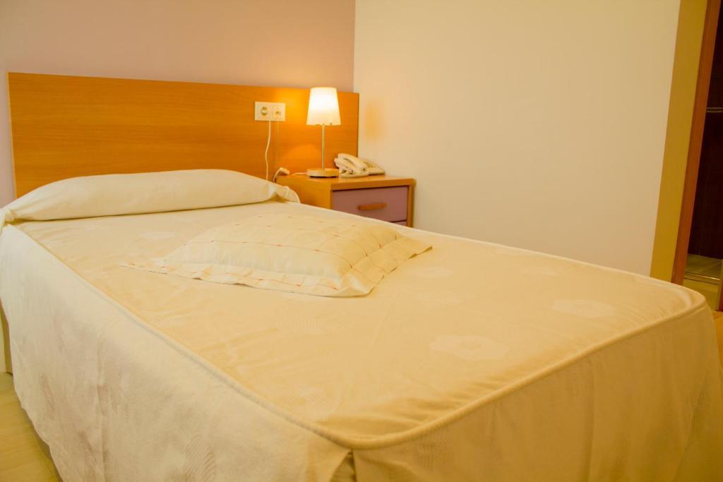Hotel Restaurante Caracho Corella Pokoj fotografie