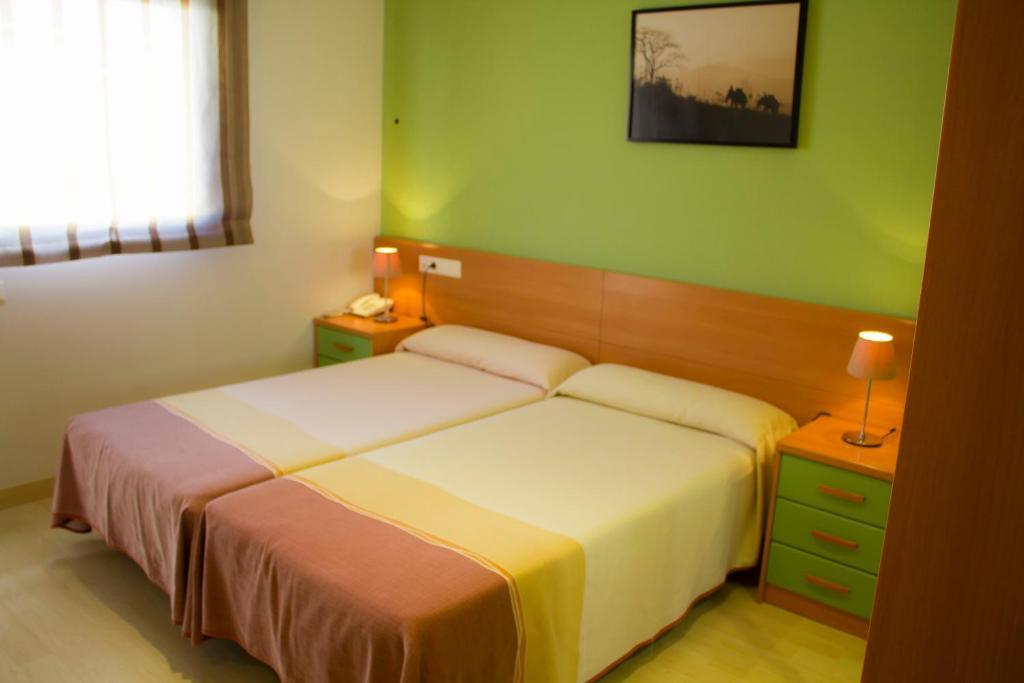 Hotel Restaurante Caracho Corella Pokoj fotografie